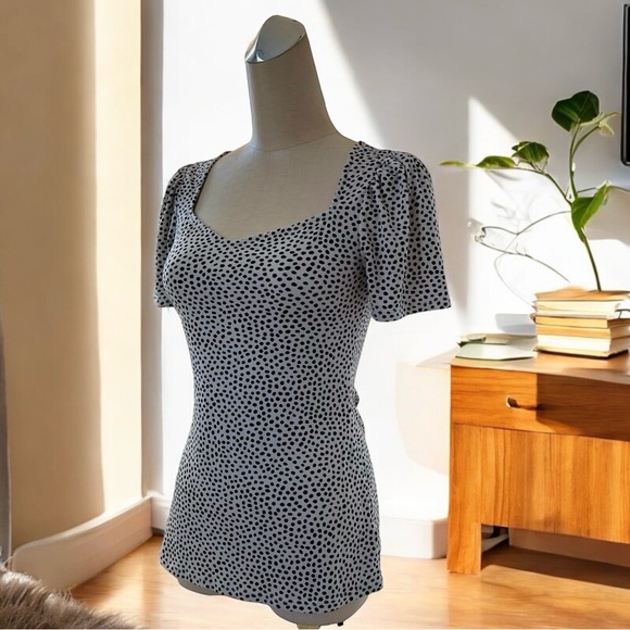 EXPRESS Top Puff Sleeve Polka Dot Sweetheart Neckline Black Gray XS - Picture 3 of 10